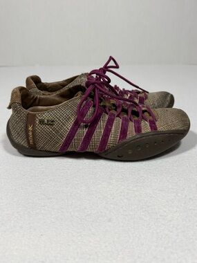 Michelle K Y2K Women's Brown & Plum Lace-Up Athletic Shoe Size 6